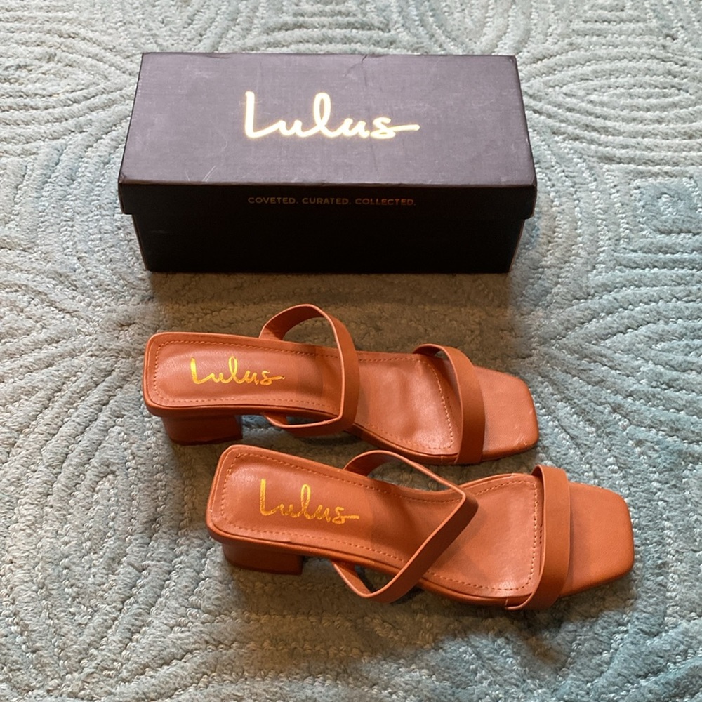 Lulus Fallyn Naked Mocha colored sandals. Size 9. New in the box. - Picture 3 of 3